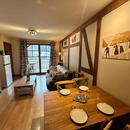 Cami Real **** Apartamento *