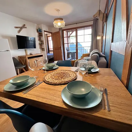 Διαμέρισμα Cami Real ****